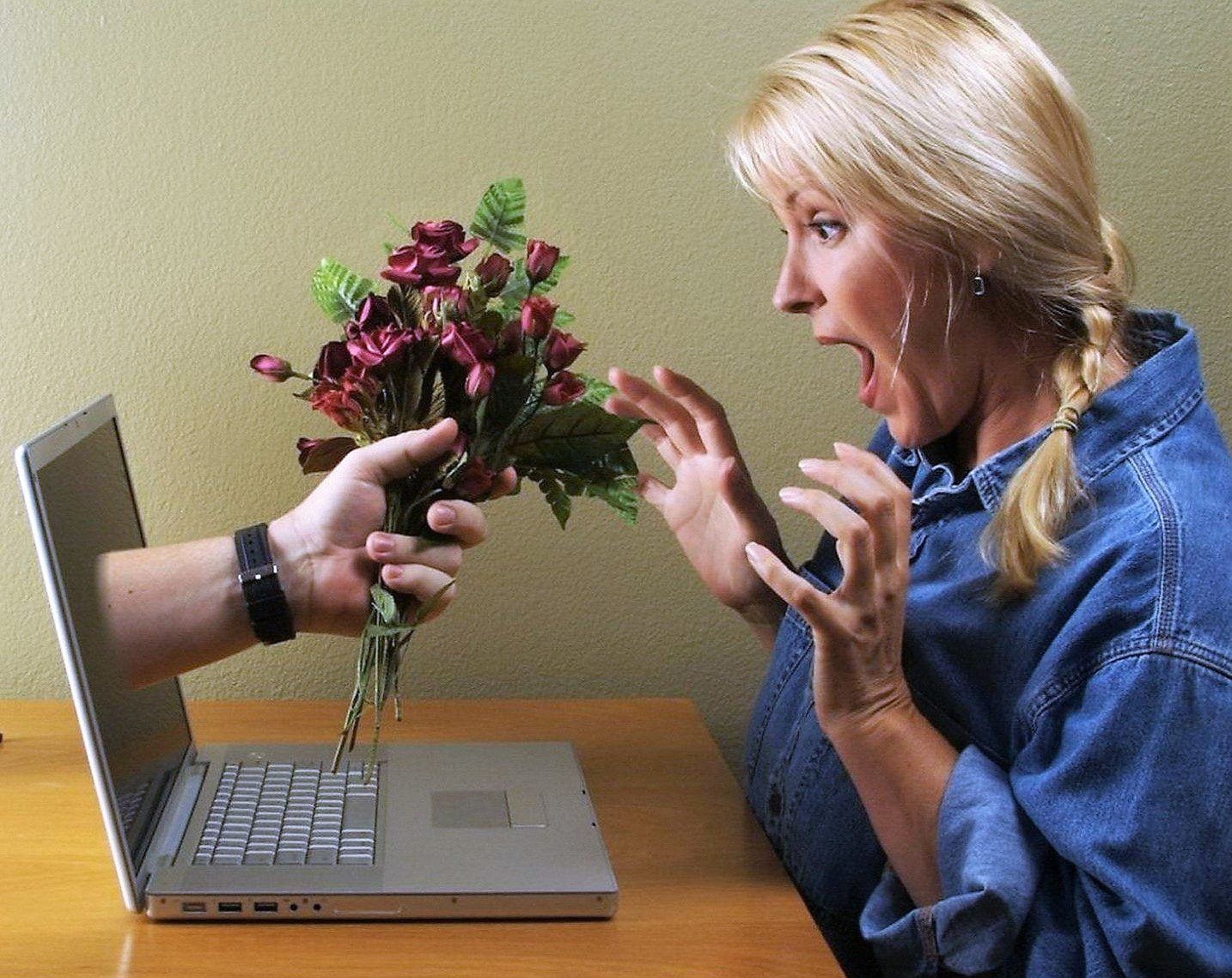 Servicio urgencias diseño estempore agencia comunicación